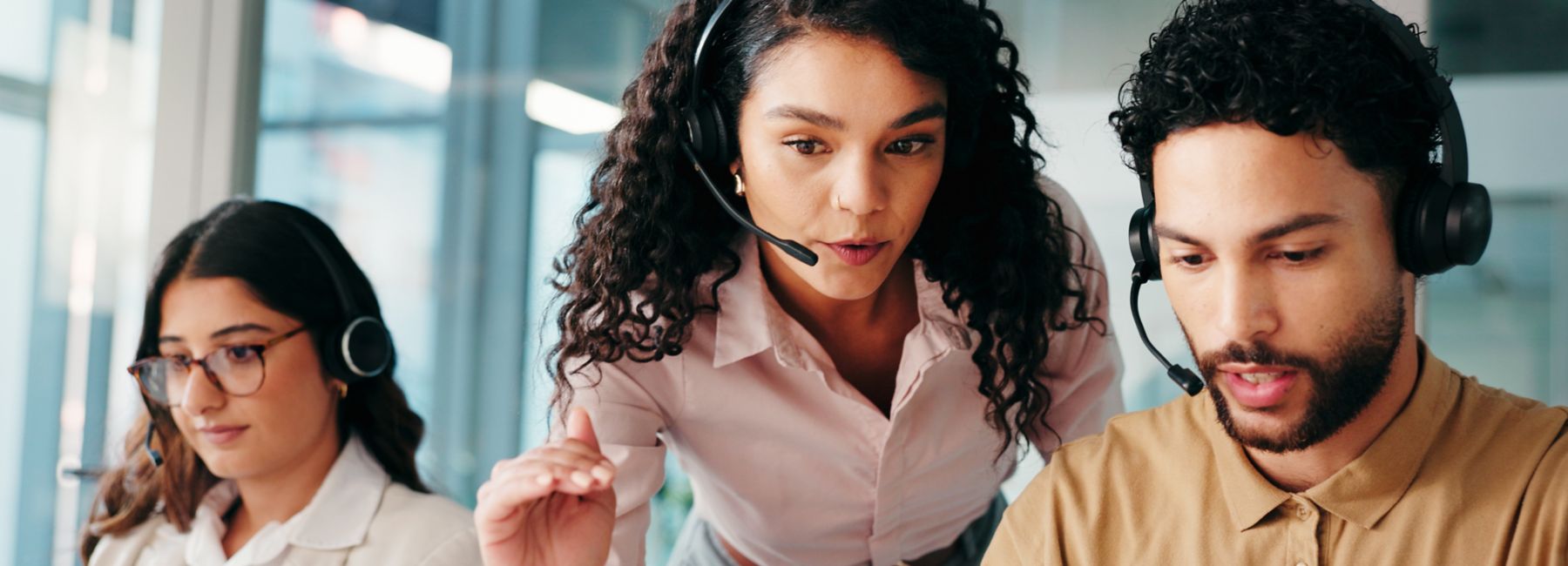 IT support center work with manager monitoring for vishing attack | DXC Technology