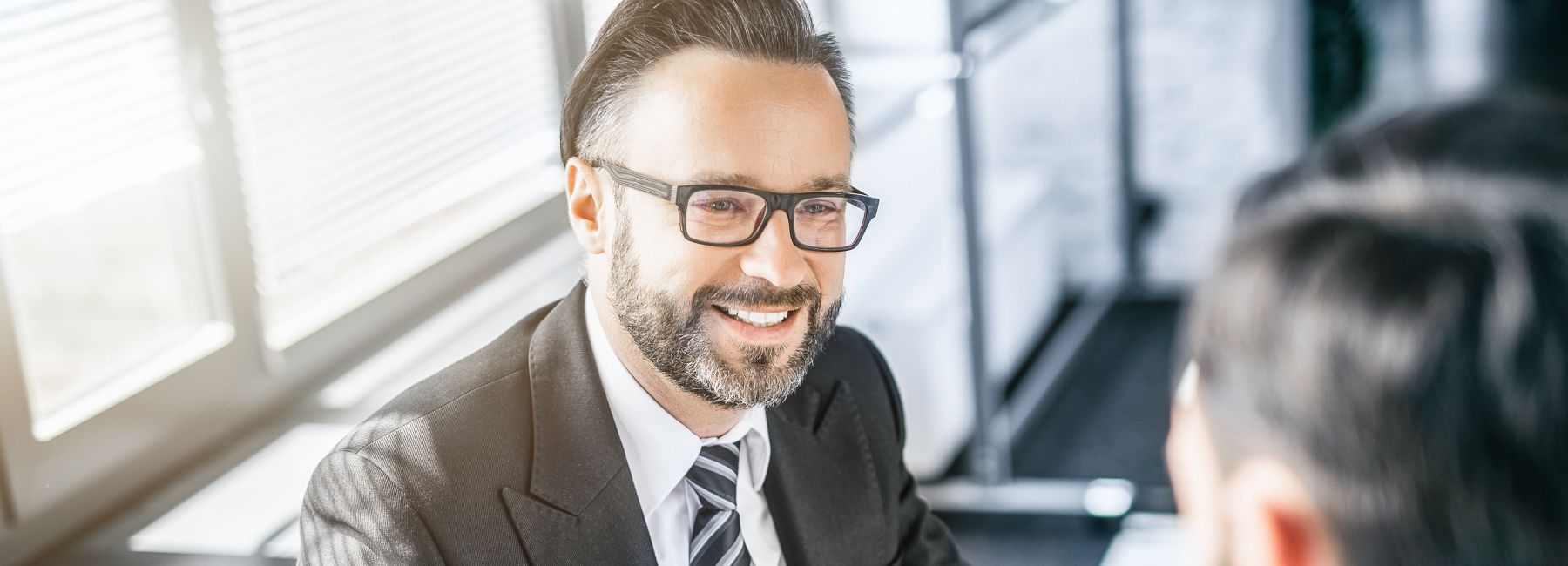 insurance agent at work | DXC Technology 