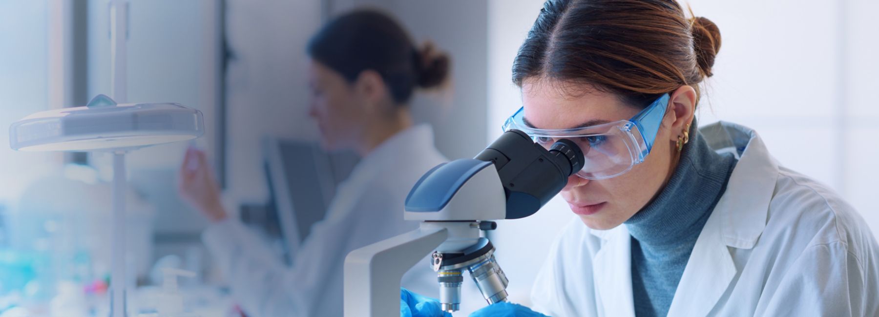 Transforming clinical trials with intelligent KPIs | DXC Technology Customer Stories