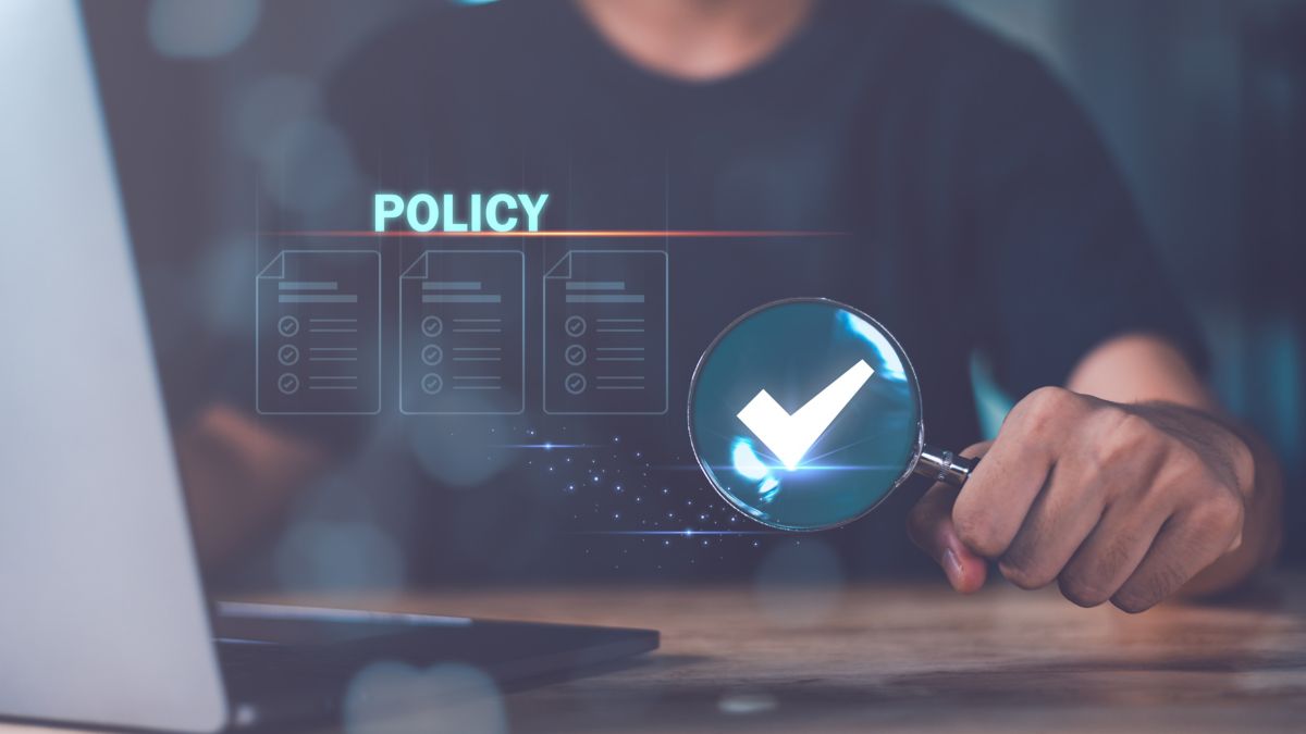 Insurance policy administration system supporting policy servicing, billing, claims and settlements.