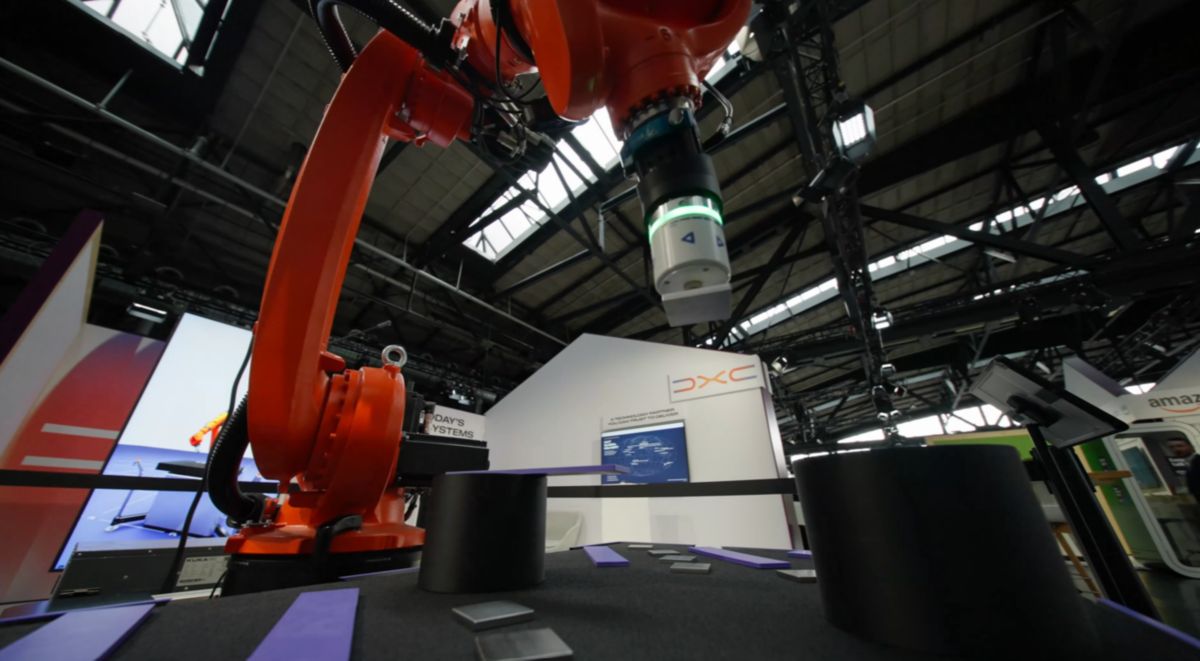 Manufacturing and automotive transformation expert discussing AI, software-defined products and intelligent automation.