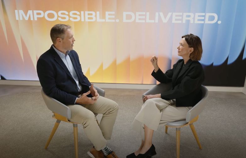 Dan Gray & Lisa Beaudoin discuss a different way to deliver mission critical managed services | DXC Technology