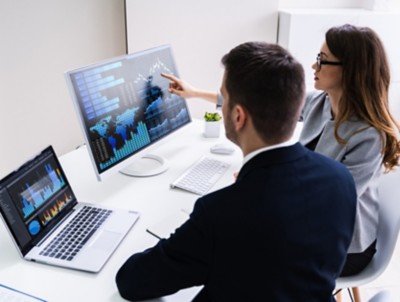 DXC’s analytics solution helped the Center solve operational and technological challengea - Transforming clinical trials with intelligent KPIs | DXC Customer Story