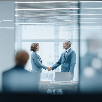Man with computer screen projected from hand, Enterprise applications, Financial Services | DXC Technology