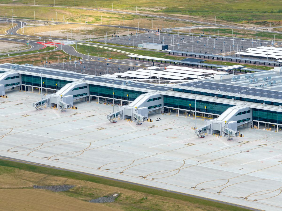 Airports IT solutions | DXC Technology