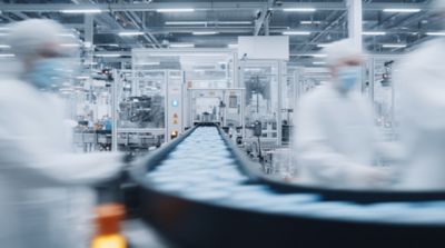 Doctor using AI-powered health data dashboard to monitor patient analytics, medical statistics, and clinical decision support in real time. | DXC Technology 