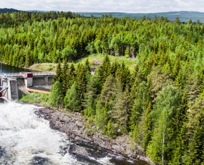 Hydropower operations at work, Intelligent Operations  | DXC Technology Customer story